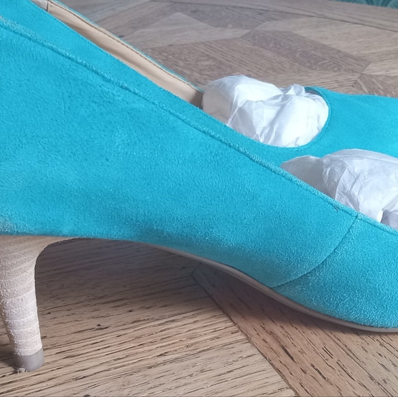 Turquoise genuine leather suede stiletto heels - Picture 4 of 5